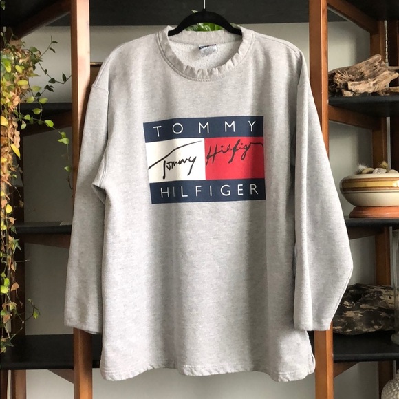 Tommy Hilfiger Sweaters - Vintage (oversized) Tommy Hilfiger Sweatshirt